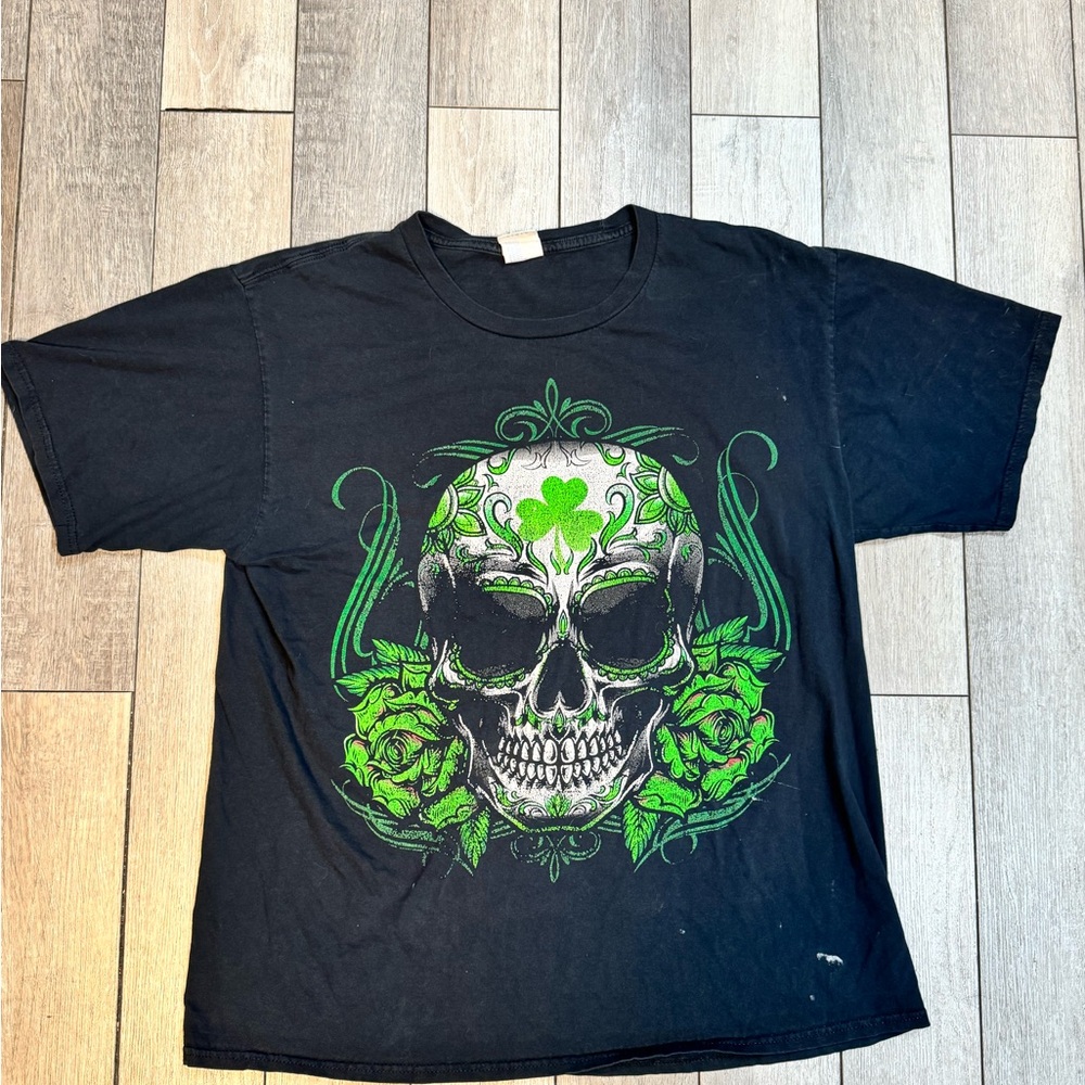 Black Skull Graphic T-Shirt